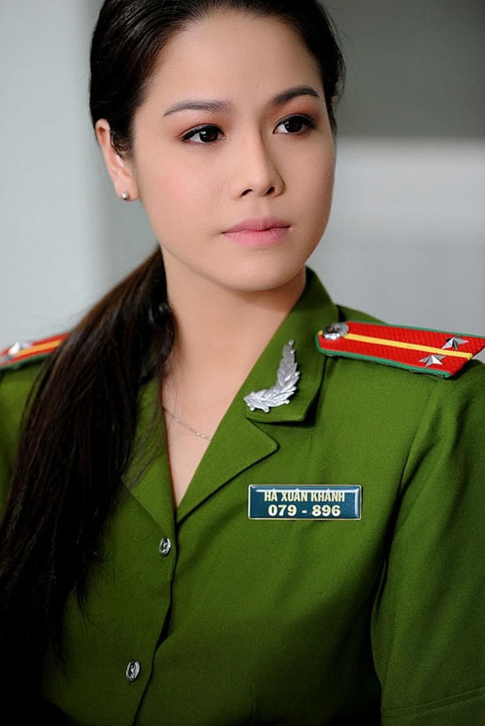Khi hóa thân thành cảnh sát, Nhật Kim Anh gây ấn tượng với khán giả nhờ hình ảnh cô gái mạnh mẽ.