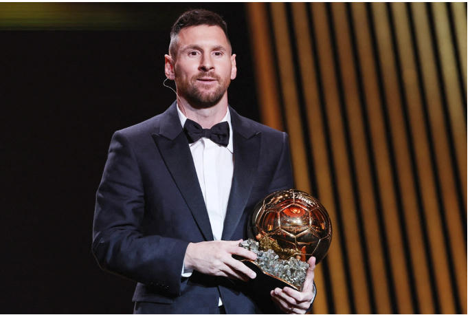 Messi giành giải Quả bóng vàng 2023 (Ảnh: Getty).