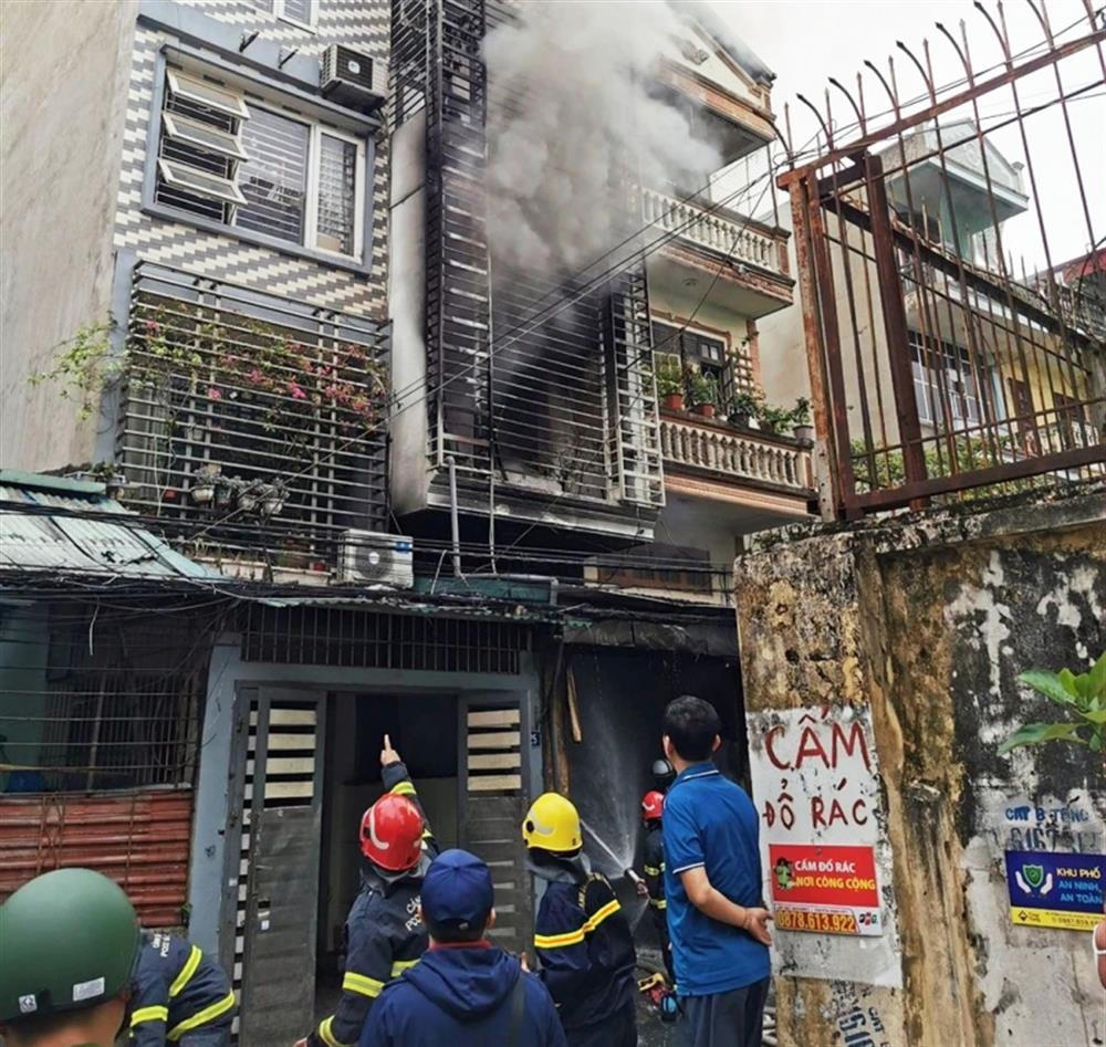Hiện trường vụ cháy sáng 13/5, tại nhà dân ở phố Thành Công, phường Quang Trung, quận Hà Đông, Hà Nội khiến khiến 4 người tử vong. Nguồn: Cổng TTĐT Bộ Công an.  
