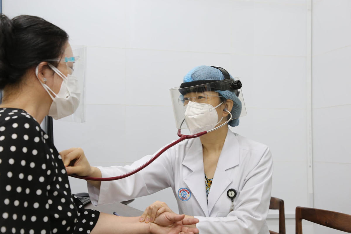 Đảm bảo môi trường làm việc an toàn cho nhân viên y tế. Ảnh: TL