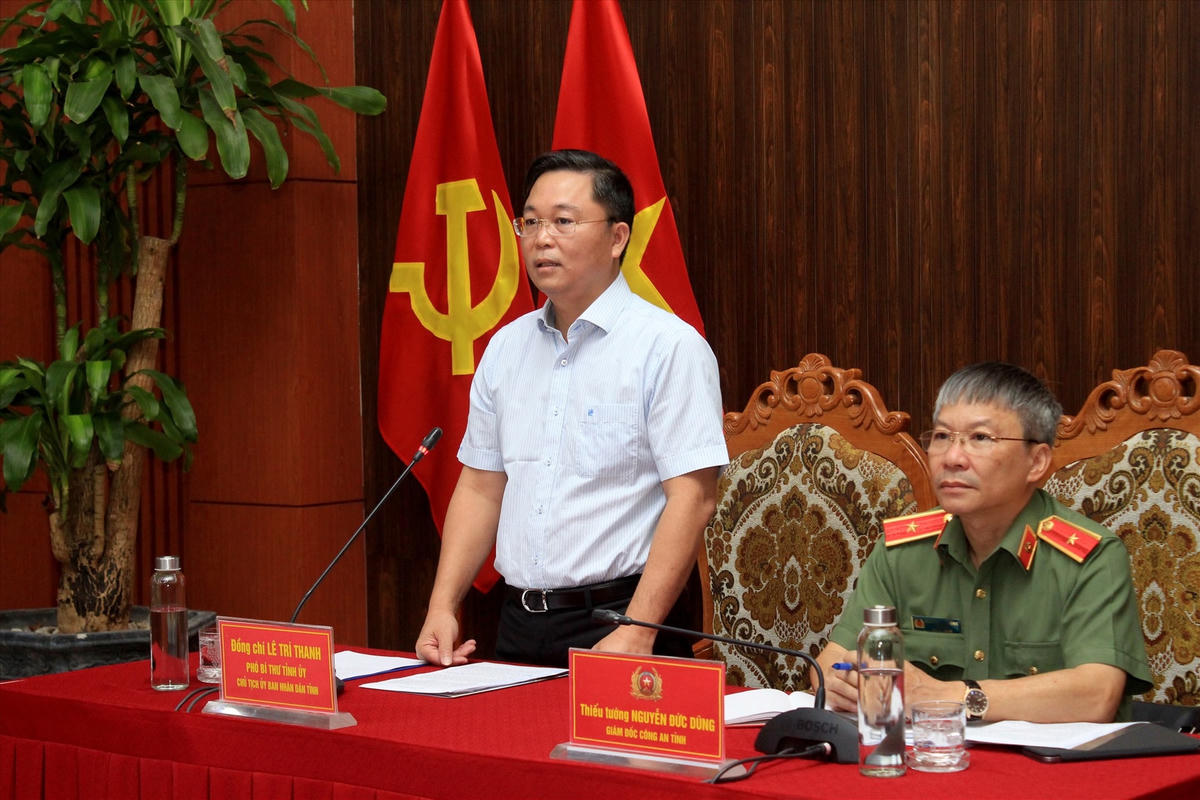 Ông Lê Trí Thanh, Chủ tịch UBND tỉnh Quảng Nam phát biểu tại buổi đối thoại.