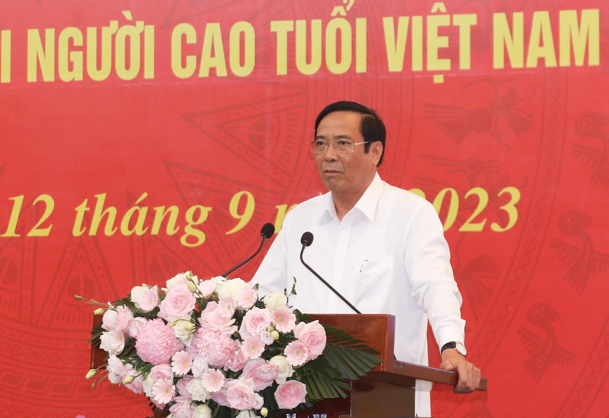 Ông Nguyễn Thanh Bình, Chủ tịch Hội Người cao tuổi Việt Nam phát biểu tại Hội nghị.
