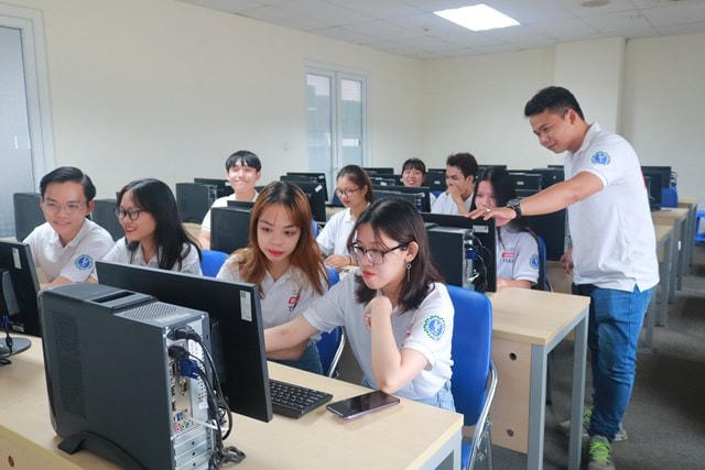 Sinh viên Trường Đại học Luật TPHCM.