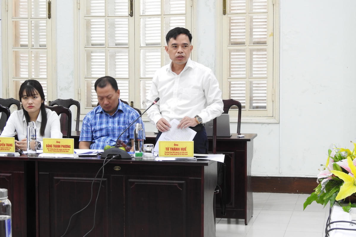 Phó Chủ tịch UBTƯ MTTQ Việt Nam Phùng Khánh Tài làm việc tại Đà Nẵng