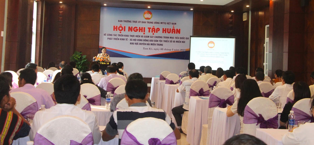Quang cảnh Hội nghị tập huấn.