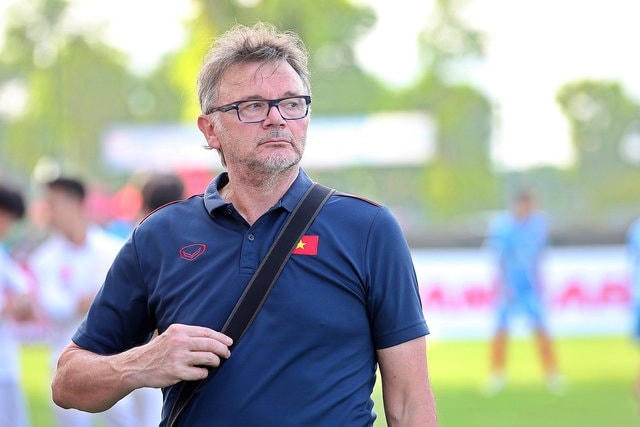 HLV Philippe Troussier.  