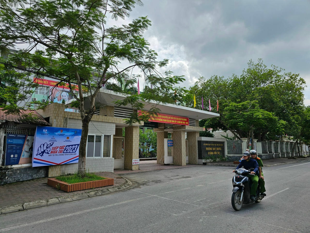Kỳ thi tốt nghiệp THPT năm 2023 tỉnh Hòa Bình đã sẵn sàng, đảm bảo an toàn tại 37 điểm thi với 9.690 thí sinh.