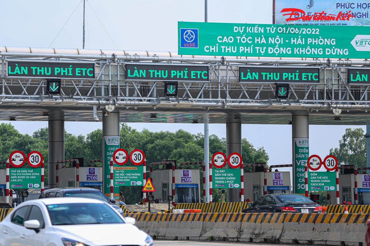 Ông Nguyễn Văn Huyện, Tổng cục trưởng Tổng cục đường bộ Việt Nam cho biết, thực hiện thành công việc thu phí không dừng là do nhận thức của chủ phương tiện đã được nâng cao. Ngoài ra, Tổng cục Đường bộ Việt Nam cùng với các nhà đầu tư, nhà cung cấp dịch vụ và lực lượng CSGT đã có sự phối hợp chặt chẽ. Bên cạnh đó, trong thời gian tới, Tổng Cục đường bộ Việt Nam sẽ nghiên cứu triển khai thu phí không dừng trên tuyến cao tốc Long Thành - Dầu Giây. Nếu Luật Giao thông đường bộ sửa đổi thì có thể thu được tuyến Sài Gòn - Trung Lương. 