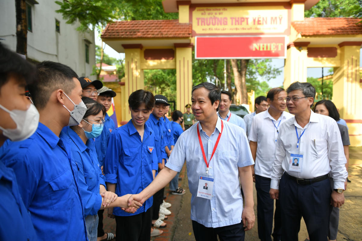 Điểm thi Trường THPT Yên Mỹ có 721 thí sinh dự thi với 31 phòng thi chính thức, 2 phòng thi dự phòng và 6 phòng chờ. Điểm thi này đã chuẩn bị đầy đủ các điều kiện cơ sở vật chất, nhân lực phục vụ cho kỳ thi.