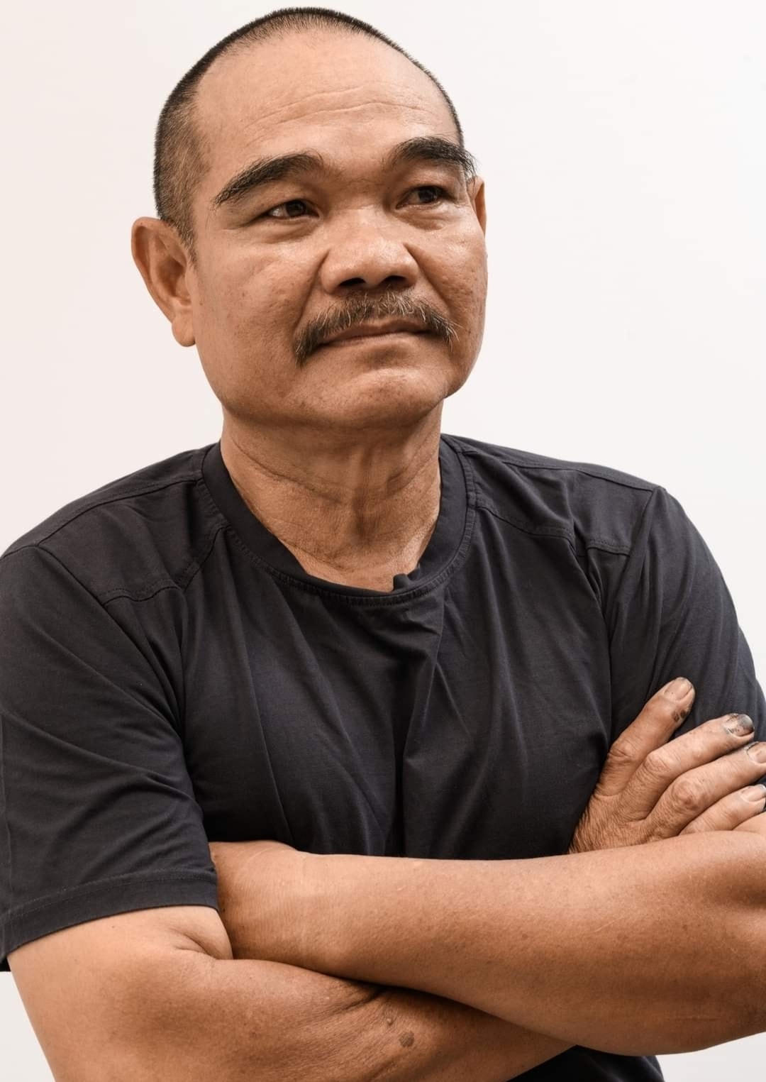 Điêu khắc gia Hoàng Tường Minh.