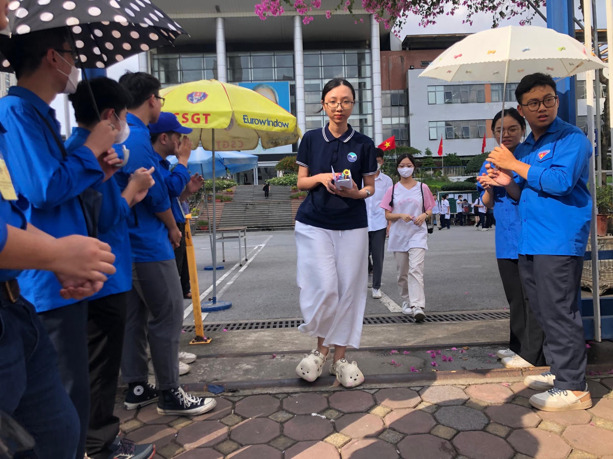 Có thí sinh cảm thấy "sốc" vì đề thi lạ.