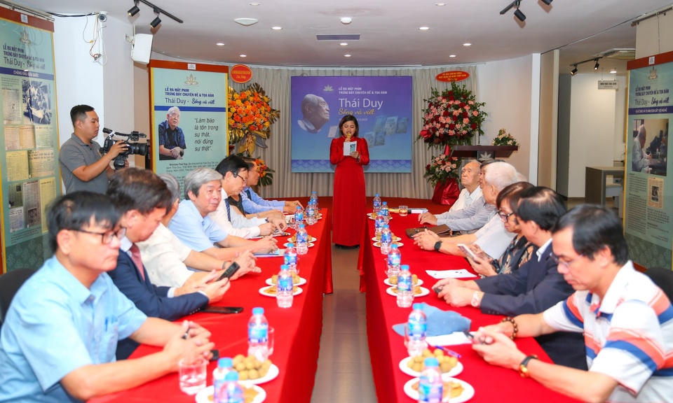 Quang cảnh Lễ ra mắt phim, tọa đàm và trưng bày chuyên đề: "Thái Duy – Sống và Viết".