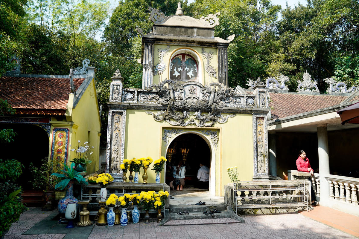 Linh thiêng ngôi đền cổ thờ Chế thắng Phu nhân Nguyễn Thị Bích Châu