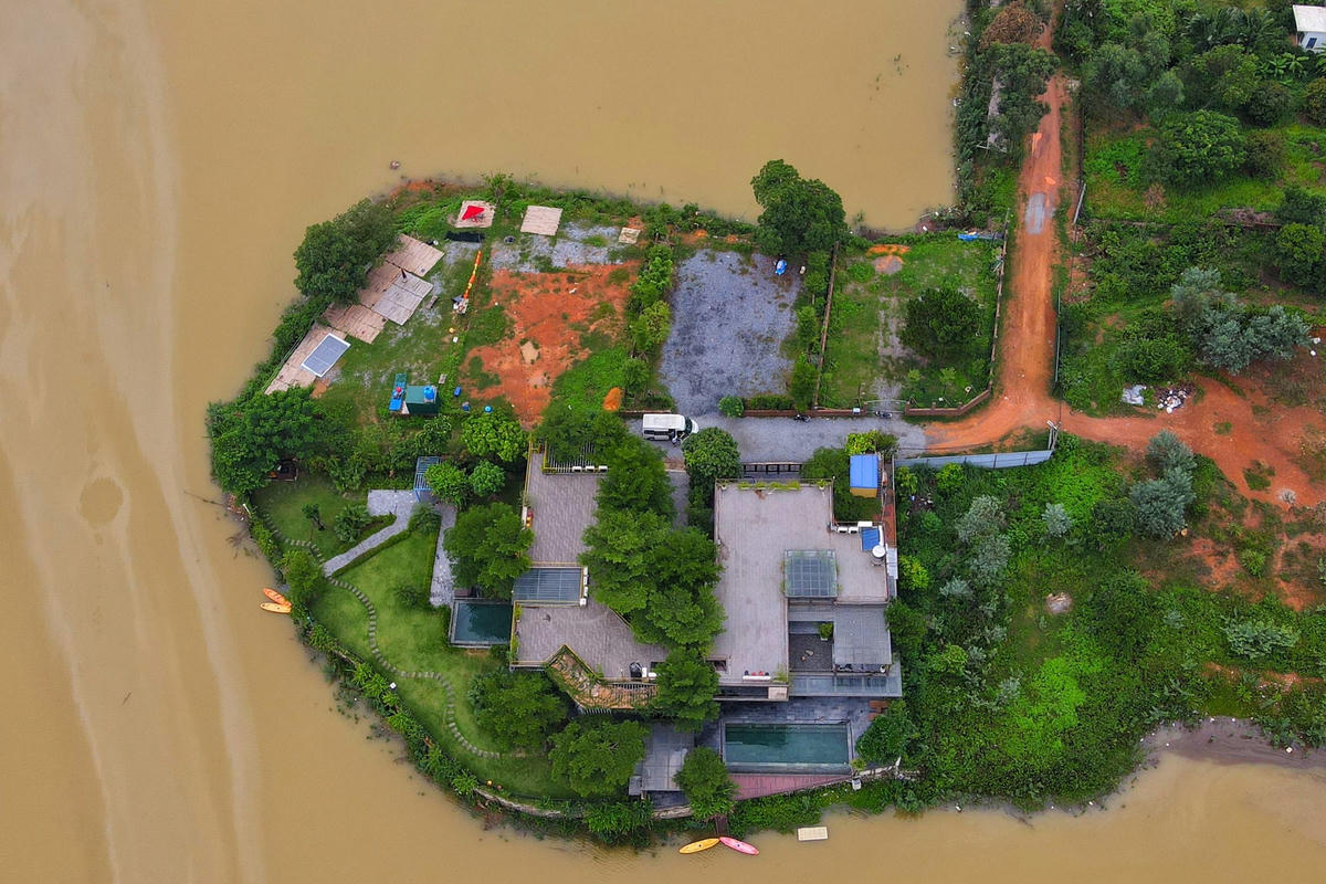 Trước đó, ngày 19/4/2022, UBND huyện Sóc Sơn có Văn bản 775/UBND-TNMT chỉ đạo, chấn chỉnh việc quản lý đất đai tại xã Minh Trí, giao Thanh tra huyện thanh tra trách nhiệm với Chủ tịch UBND xã trong việc thiết lập hồ sơ, xử lý vi phạm pháp luật về đất đai.