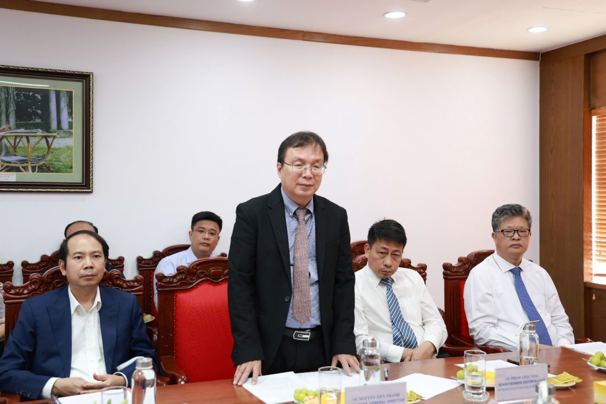 Ông Nguyễn Tiến Thanh, Chủ tịch Hội đồng thành viên, Tổng Giám đốc NXBGDVN phát biểu tại buổi lễ. Ảnh: Công Duy.