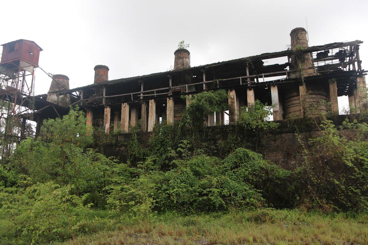 Theo Sở Xây dựng thành phố Huế, sau khi nhà máy xi măng Long Thọ di dời đến nơi khác, trong khuôn viên vẫn còn tồn tại một tháp nước và hệ 5 lò nung vôi cổ xưa gắn với tháp chuyển vật liệu. Trong đó, hệ 5 lò vôi được đánh giá là công trình kiến trúc tiêu biểu cho thời kỳ đầu ngành công nghiệp của thành phố Huế, nên được đề xuất giữ lại nhằm bảo tồn, phát huy giá trị để giới thiệu đến người dân và du khách.