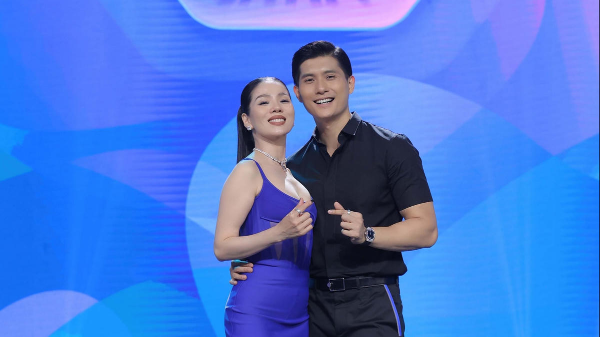 Lệ Quyên và Lâm Bảo Châu lần đầu cùng tham gia show truyền hình. 