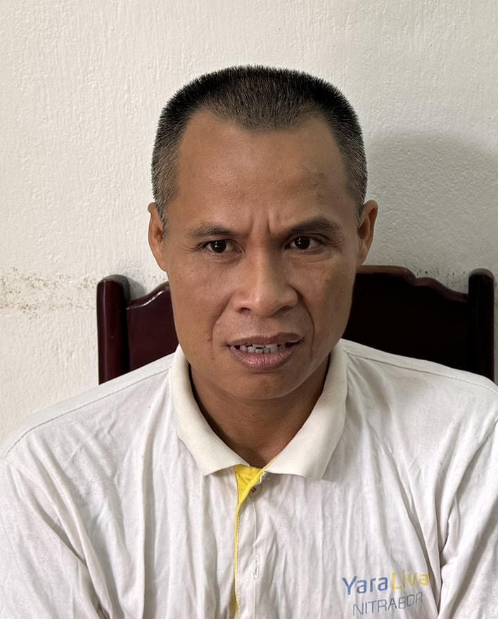 Phạm Văn Quế bị bắt giam vì chống người thi hành công vụ.
