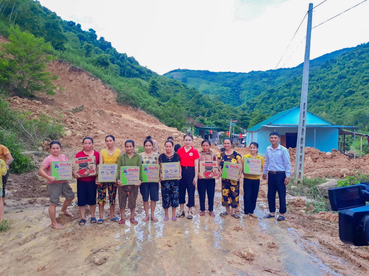 Hơn 20 bản ở huyện Kỳ Sơn đang bị cô lập do mưa lũ