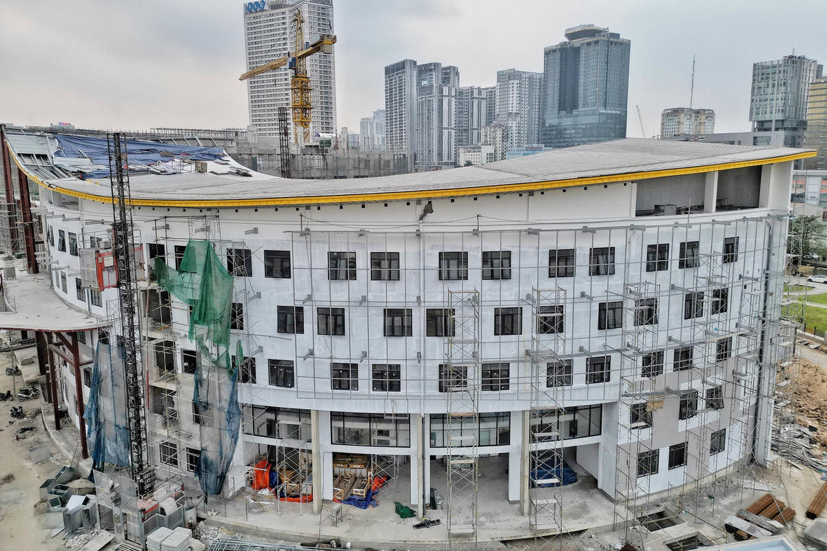 Công trình gồm nhà hát khoảng 800 chỗ, rạp chiếu phim 3D-4D 200 chỗ, nhà thi đấu khoảng 500 chỗ, bể bơi 10 làn bơi, nhà học và thư viện Tháp Thiên văn, khối hành chính - văn phòng... 