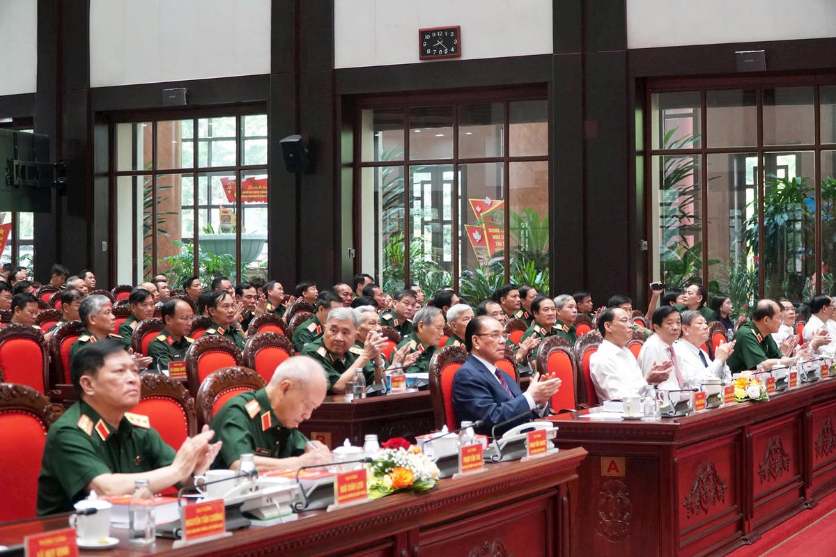 Các đại biểu dự Hội thảo. An