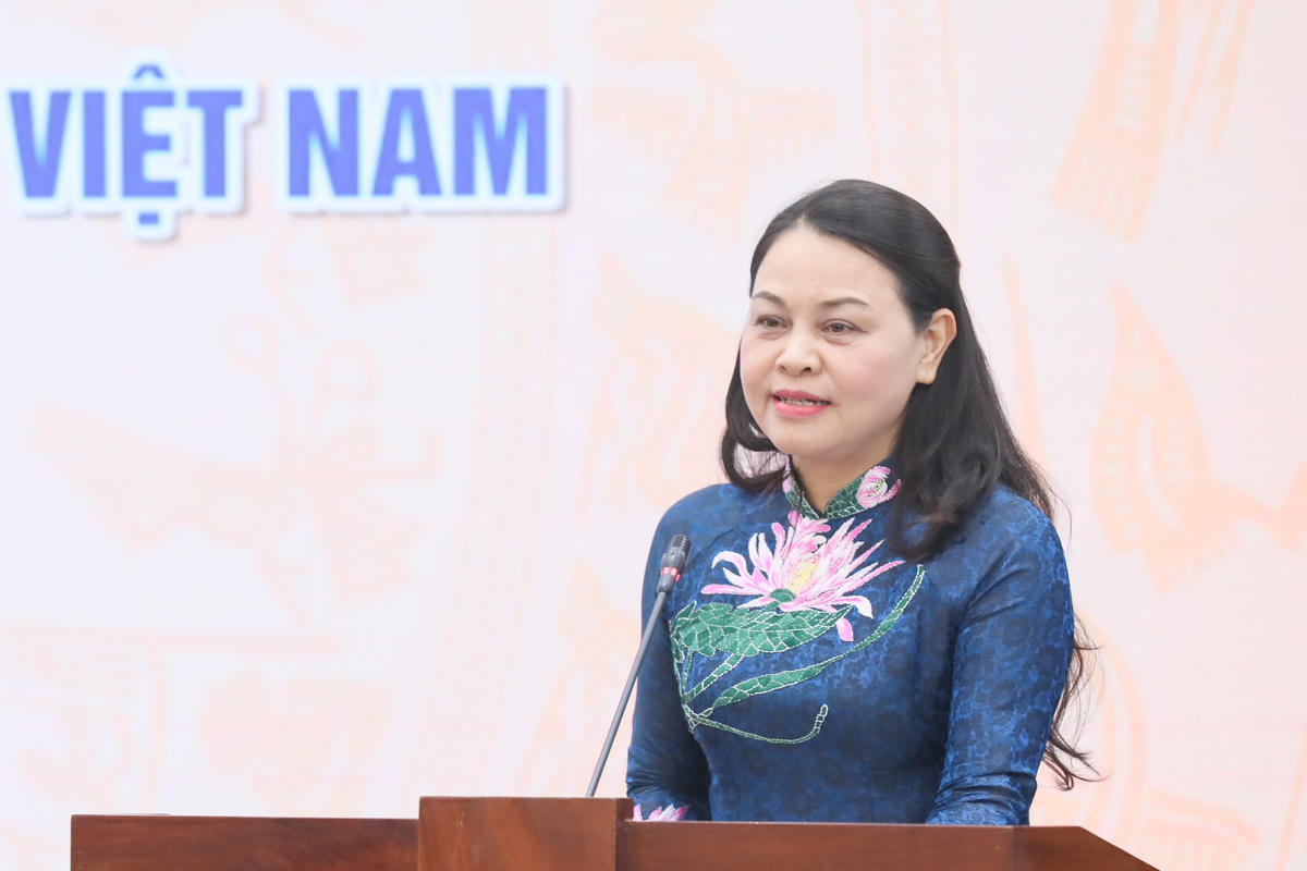 Phó Chủ tịch - Tổng Thư ký UBTƯ MTTQ Việt Nam Nguyễn Thị Thu Hà phát biểu tại Đại hội.