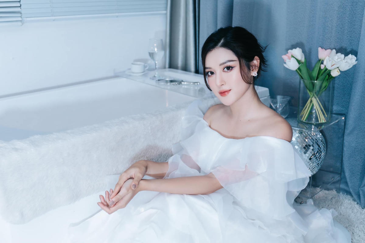 Dù sở hữu nhan sắc xinh đẹp và thành tích học vấn đáng nể nhưng Á hậu Huyền My chỉ dừng chân ở Top 10 khiến fan vô cùng tiếc nuối. 