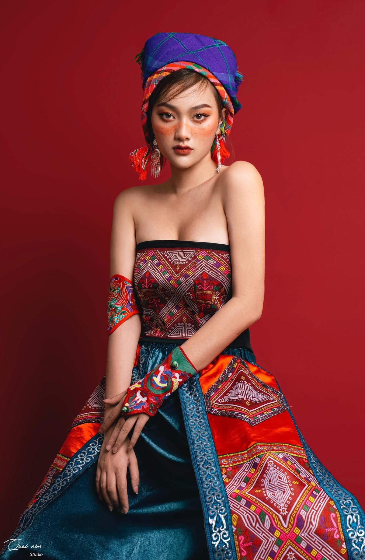 Nguyễn Hải Âu 25 tuổi, hiện vừa là MC vừa là Biên tập viên tại Kênh tin tức 24h. Cô từng lọtTop 3 Miss Tourism Asean.  