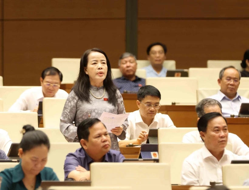 Các đại biểu thảo luận tại Kỳ họp thứ 9, Quốc hội khóa XV. (Ảnh: TTXVN)