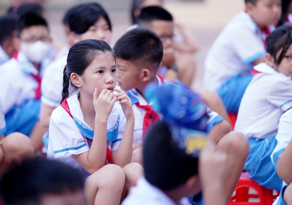 Một lễ khai giảng trang trọng được hy vọng sẽ mở đầu và đem đến những điều thiết thực, mới mẻ cho một năm học mới.