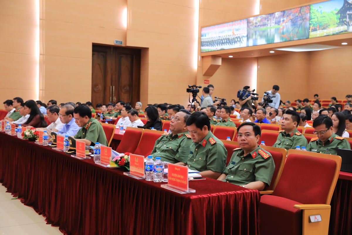 Phó Chủ tịch UBTƯ MTTQ Việt Nam Hoàng Công Thủy dự Hội nghị.