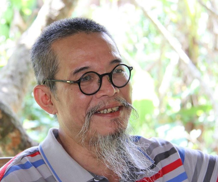 Nhà văn - họa sĩ Đỗ Phấn.  