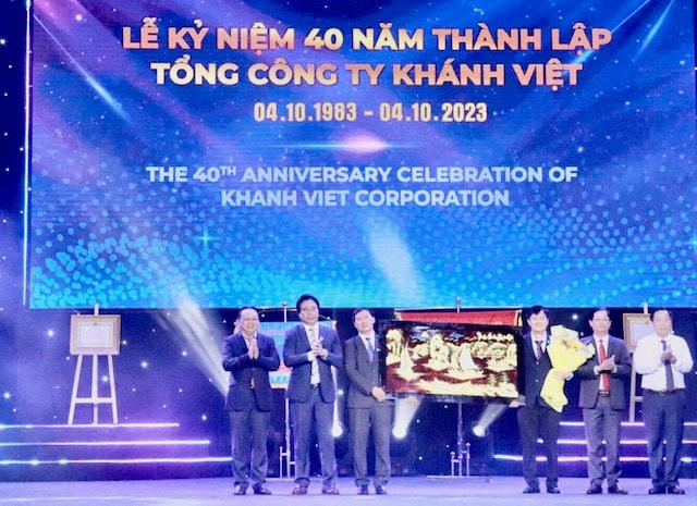 Tổng công ty Khánh Việt đã tổ chức lễ kỷ niệm 40 xây dựng phát triển và trưởng thảnh.