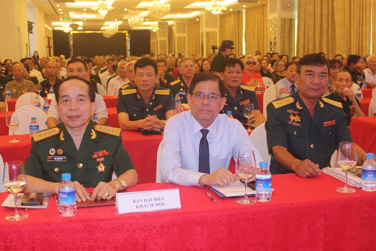 cac-dai-bieu-tham-du-bieu-le..jpg