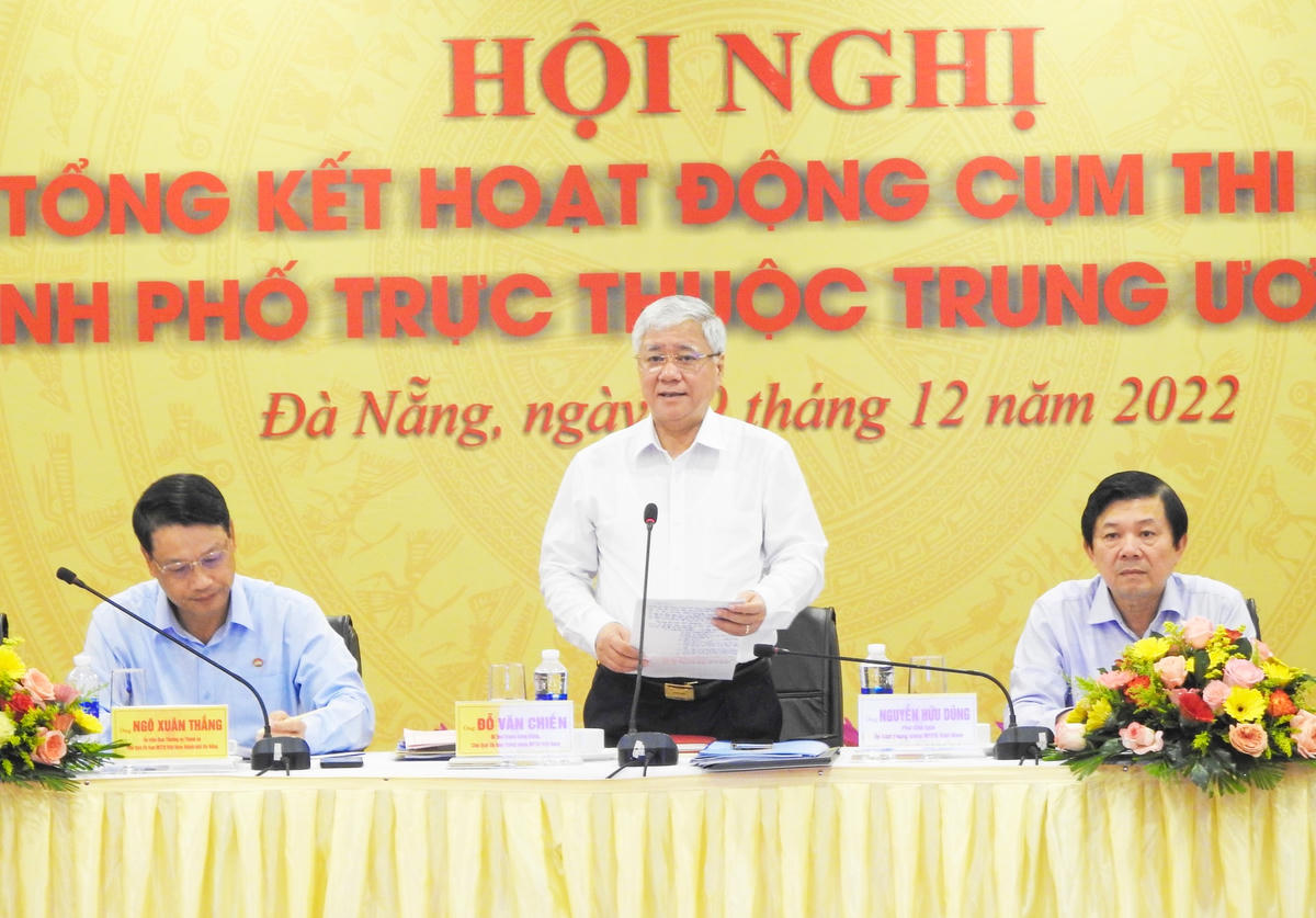 Bí thư Trung ương Đảng, Chủ tịch UBTƯ MTTQ Việt Nam Đỗ Văn Chiến phát biểu tại Hội nghị. Ảnh: T.Tùng.