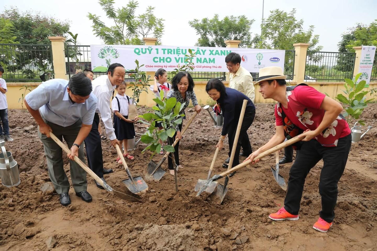 Trong hành trình lan tỏa sắc xanh, Vinamilk từng rất thành công với Quỹ 1 triệu cây xanh cho Việt Nam.