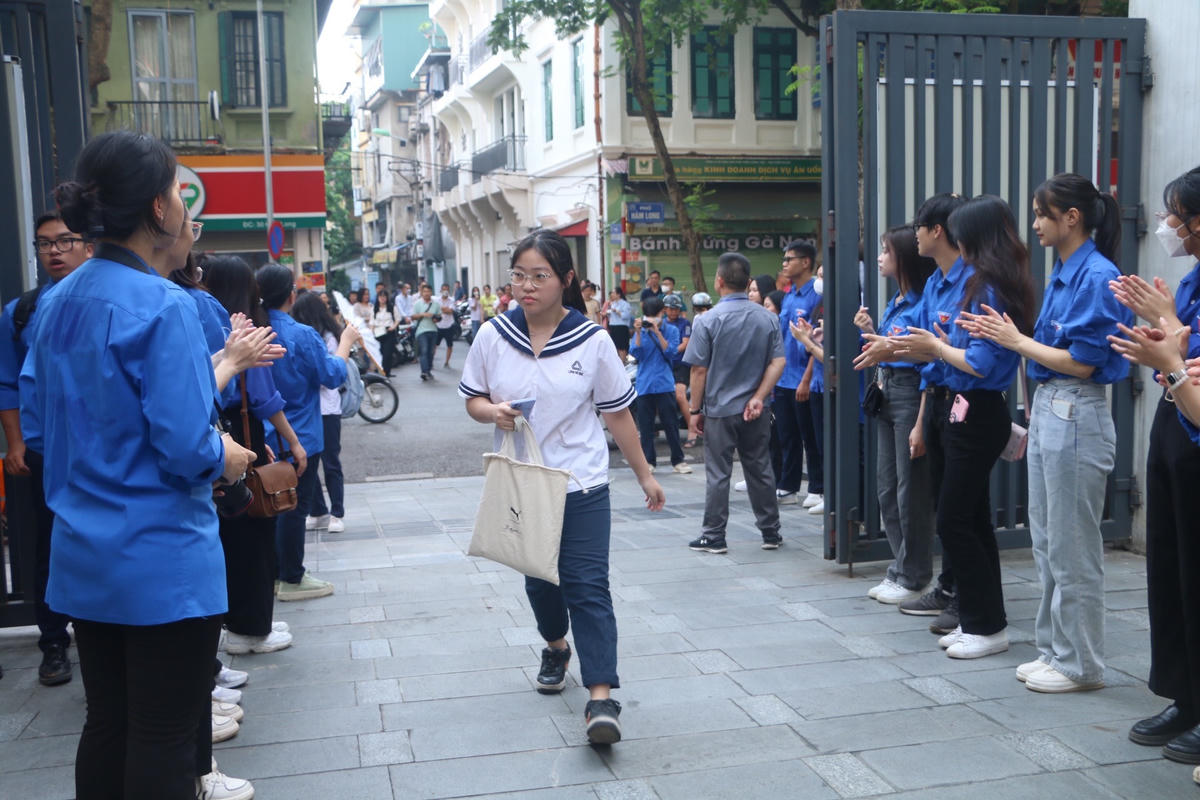Thí sinh dự thi vào lớp 10 THPT công lập.