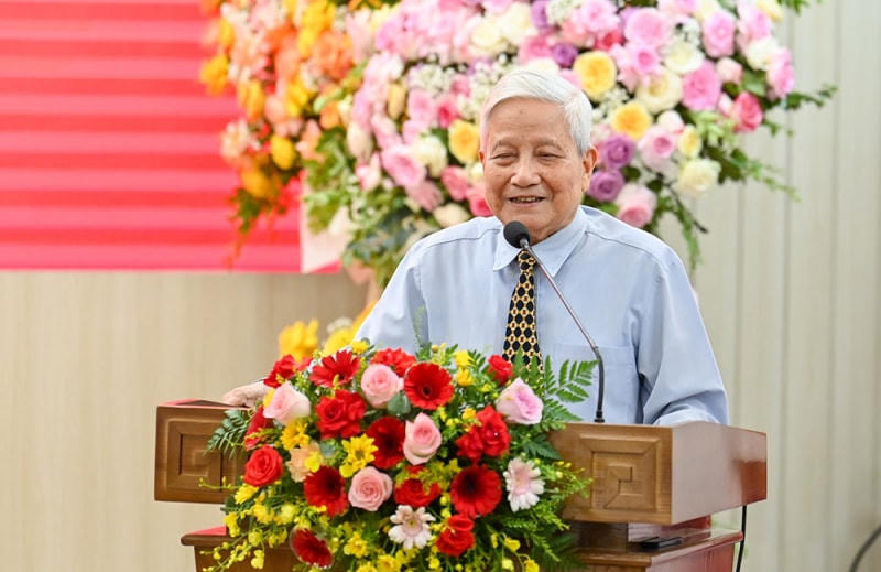 Lễ ra mắt cuốn sách 