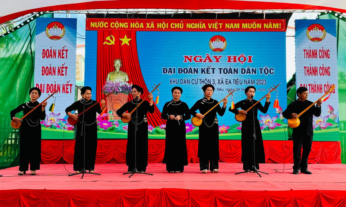 Tiết mục văn nghệ tại Ngày hội.