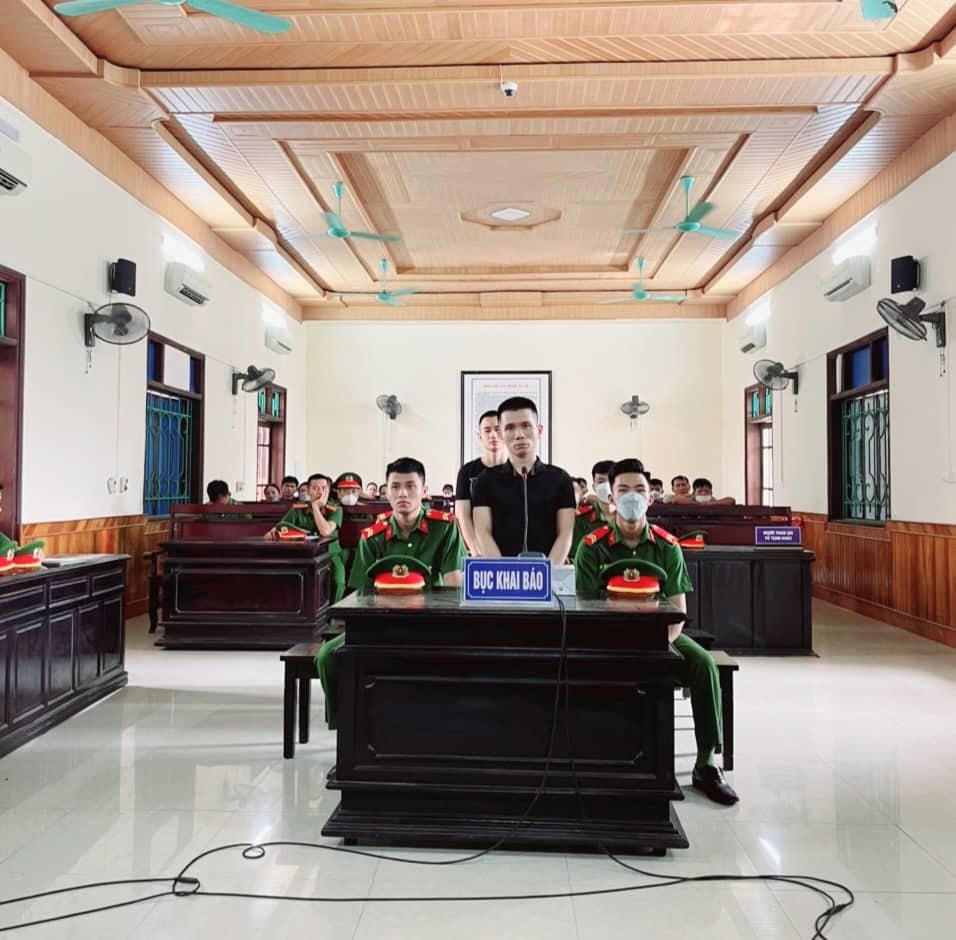 Hai đối tượng bị tuyên án tử hình vì vận chuyển trái phép chất ma tuý.