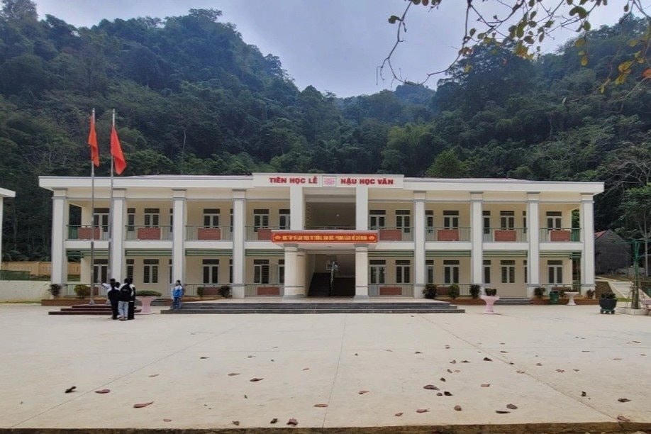 anh-bai-tren(1).jpg