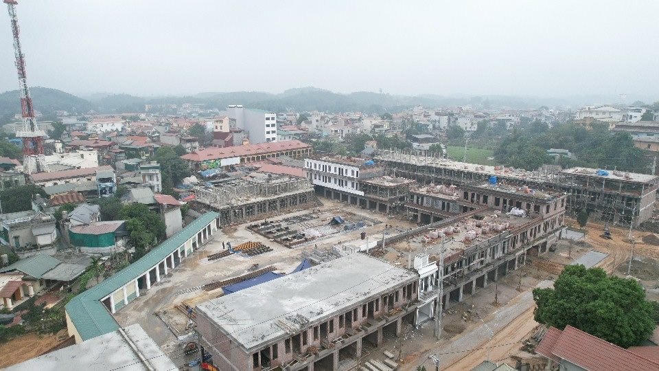 Phú Thọ: Lợi dụng xây chợ để phân lô bán nền?