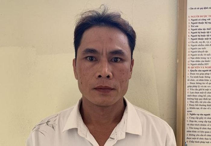 Thiều Sỹ Hoài tại cơ quan điều tra.
