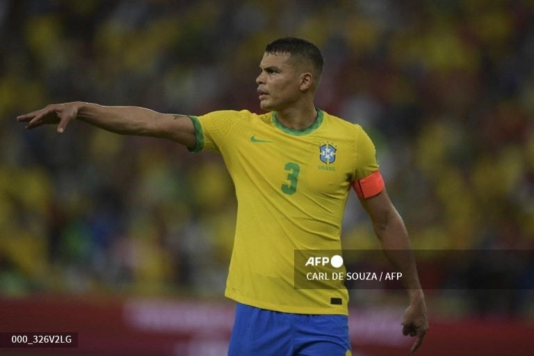 Dù đã bước sang tuổi 38 nhưng Thiago Silva vẫn được Tite tin tưởng. Ảnh: AFP.