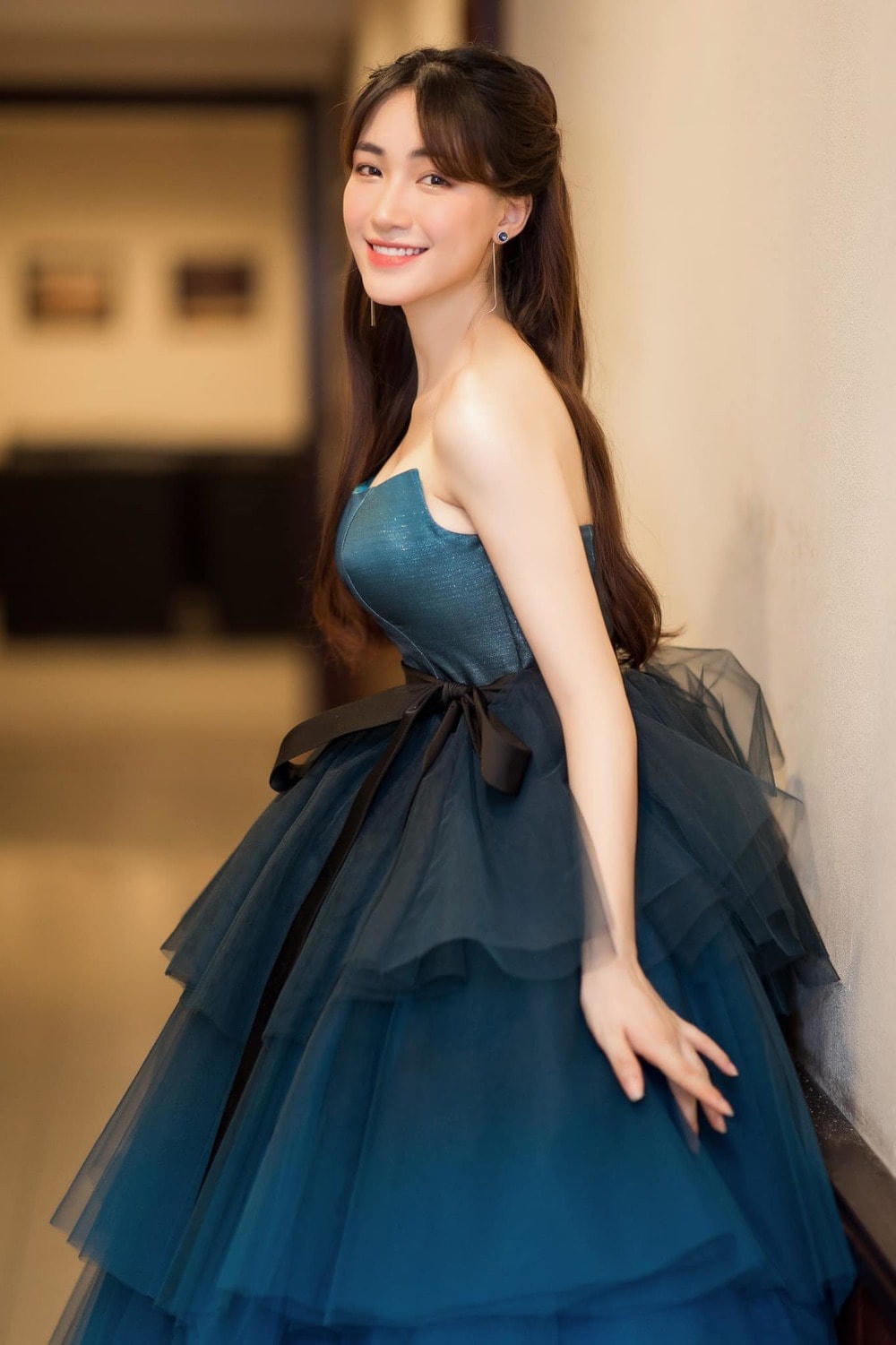 Hòa Minzy không thay đổi nhiều trong những tháng mang thai. 