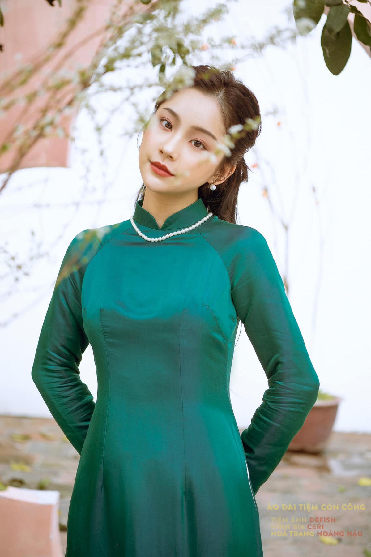 : Xuất hiện trong tập 24 “Thương ngày nắng về”, Thu Hà hứa hẹn sẽ là nhân vật gây nên sóng gió cho chuyện tình giữa Vân Vân (Ngọc Huyền) và Đông Phong (Doãn Quốc Đam).