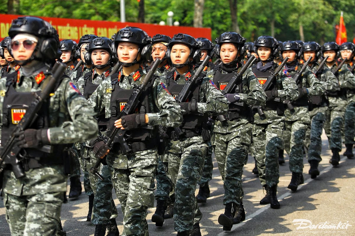 diễu binh14