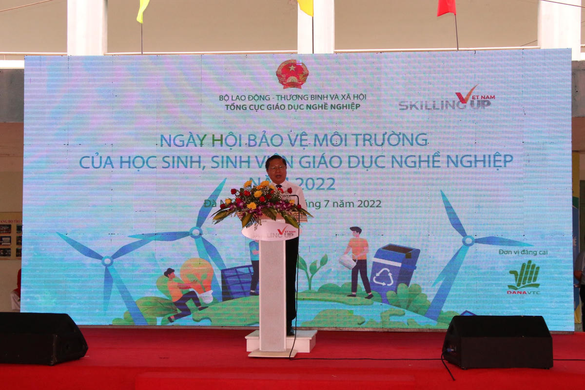 Thứ trưởng Bộ LĐTB&XH Lê Tấn Dũng phát biểu tại Ngày hội.