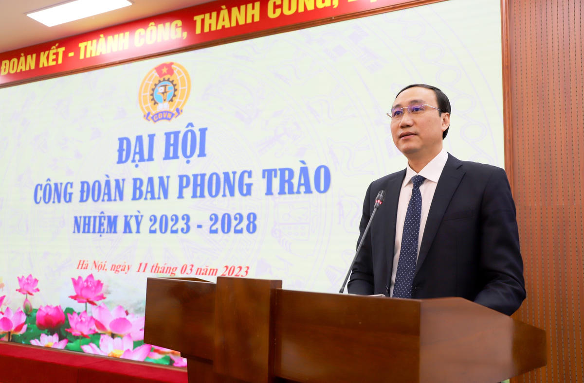 Ông Phùng Khánh Tài, Phó Chủ tịch UBTƯ MTTQ Việt Nam, Chủ tịch Công đoàn cơ quan Trung ương MTTQ Việt Nam phát biểu tại Đại hội.