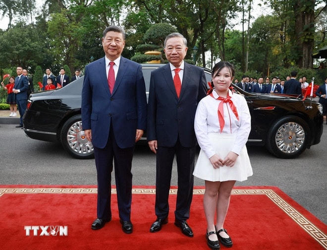 ttxvn-1404-tong-bi-thu-to-lam-don-tong-bi-thu-tap-can-binh-1.jpg